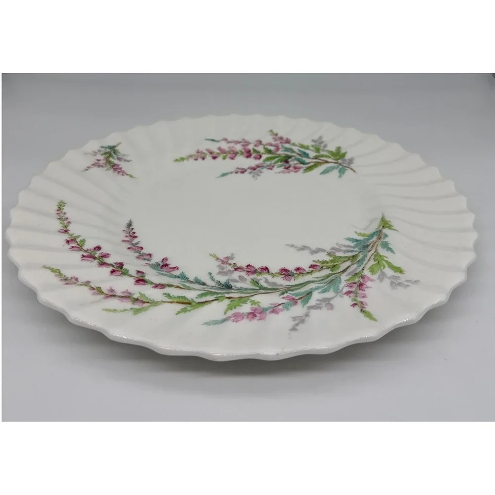Royal Doulton Bell Heather H4828 Dinner Plate Scalloped Swirl Bone China 10.5
